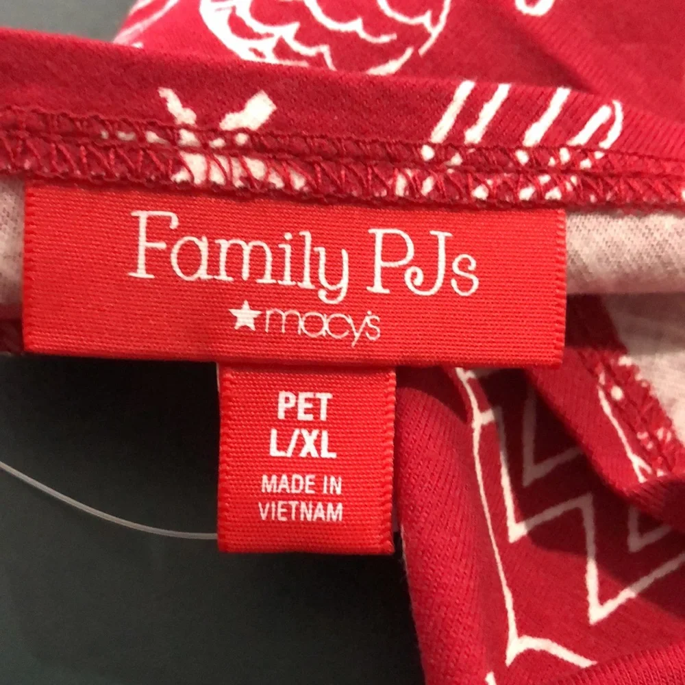 NEW Family PJs Dog Christmas Ornament Bandanna, Red, Large/XL